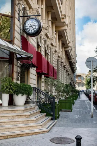Hotel Sapphire Inn