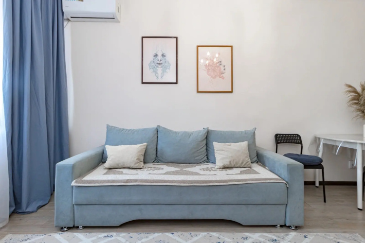 Ryadom S Batyr Moll Flat