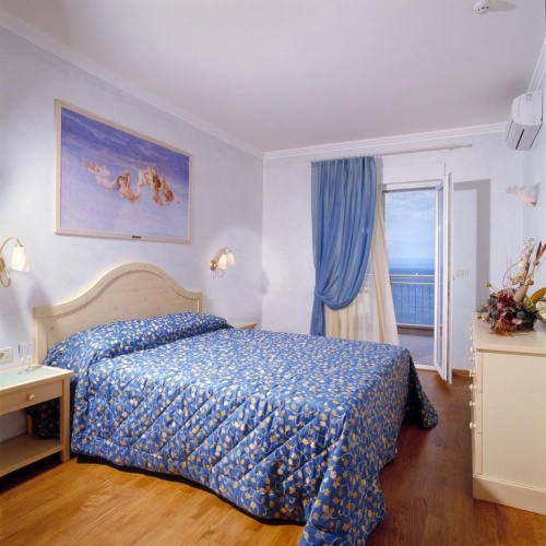 1 Bedroom Superior Apartment with balcony