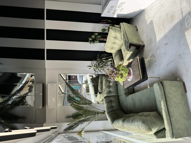Mon Invite Hotel, Mini-Hotel