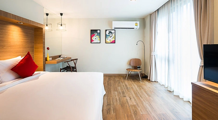 Deluxe Double room with city view