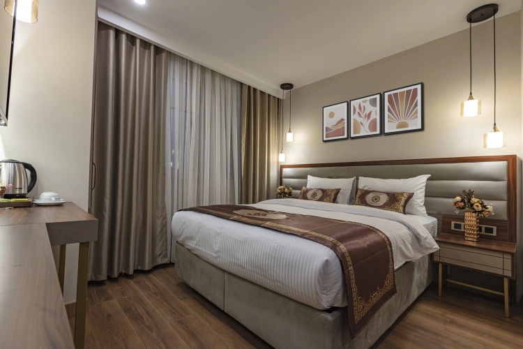 Double room with city view