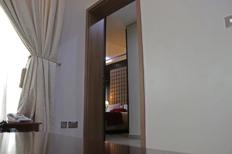 Best Western Plus By Bayse LTD Hotel