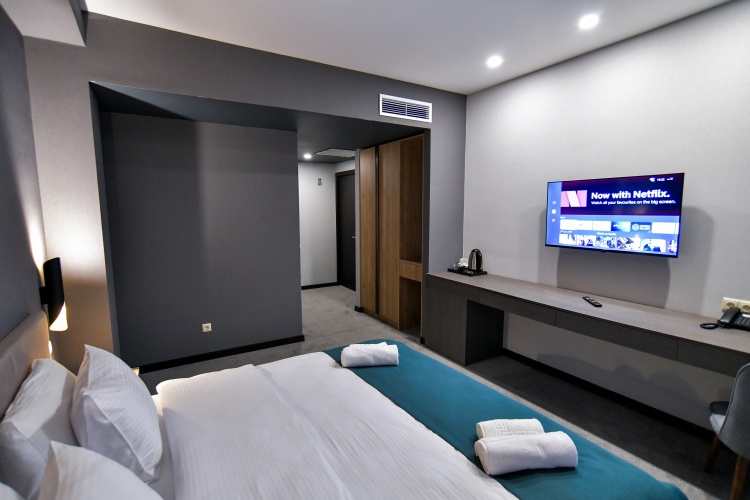 Standard Double room with balcony and with city view