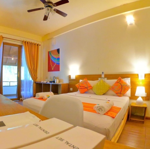 Deluxe Double room with balcony and with sea view