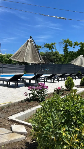 Bronau Shambala Guest House
