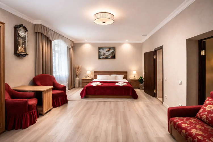 Standard Quadruple Family room