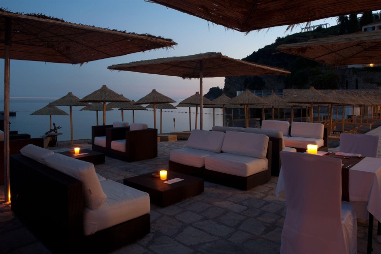 Avala Resort & Villas photo 43