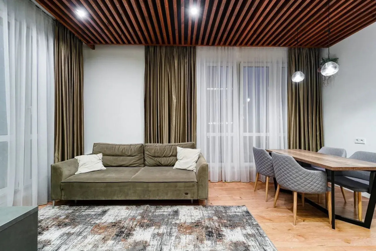 Na Bratskoy 16 Flat