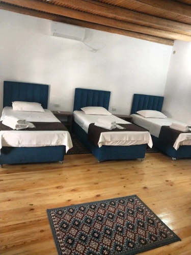 Economy Triple room