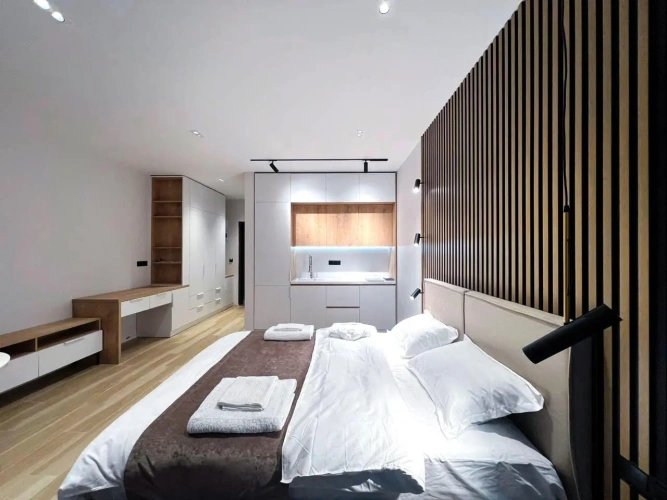 1 Bedroom Superior Apartment with balcony and with partial sea view