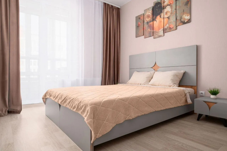 Фотография номера квартиры Квартира на бeрегу oзepа pядoм c гоpoдcким пapком