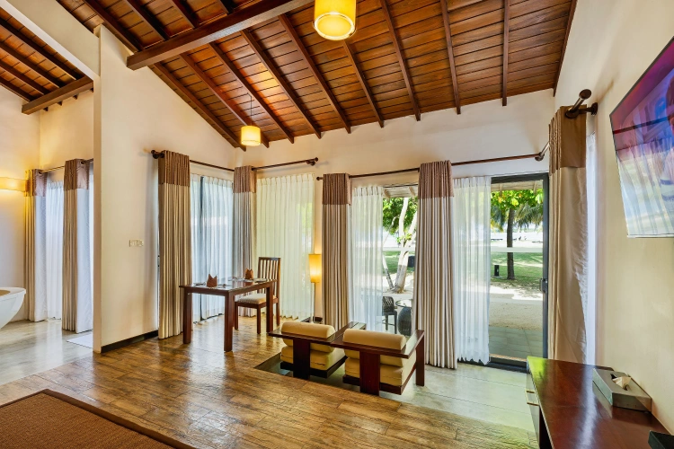 Premium Double Suite beachfront