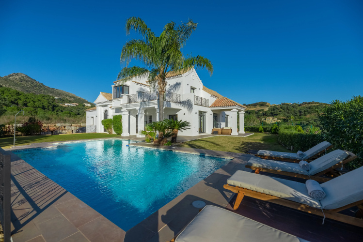 All About Villa La Boheme