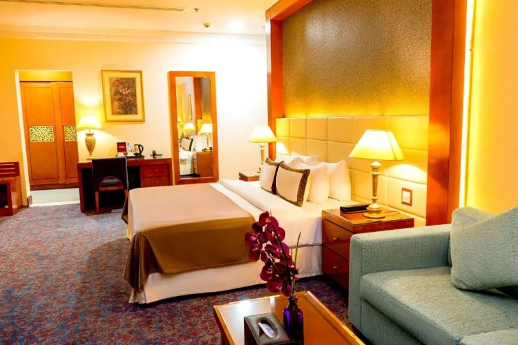 1 Bedroom Ambassador Suite