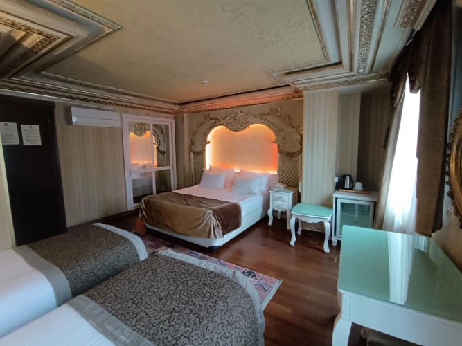Quadruple room