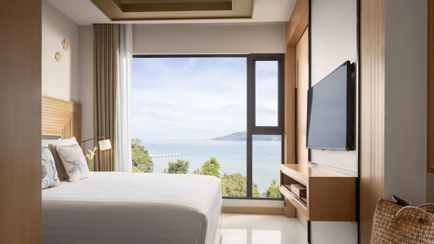 1 Bedroom Coral Lounge Double Suite with ocean view