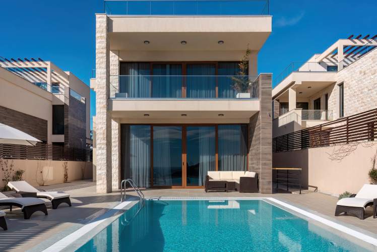 Deluxe Villa