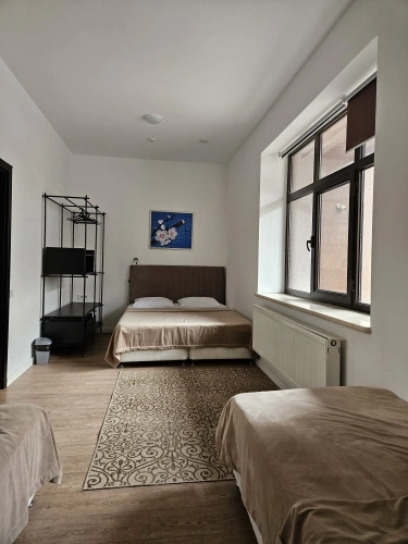 Economy Quadruple room with courtyard view