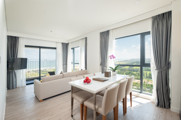 3 Bedrooms Deluxe Apartment with balcony and with view