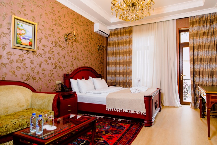 Deluxe Triple Family room with balcony and with view