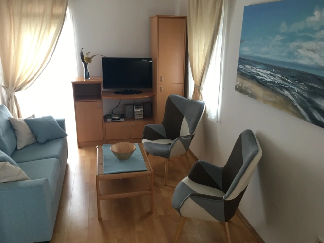 1 Bedroom Apartment with view