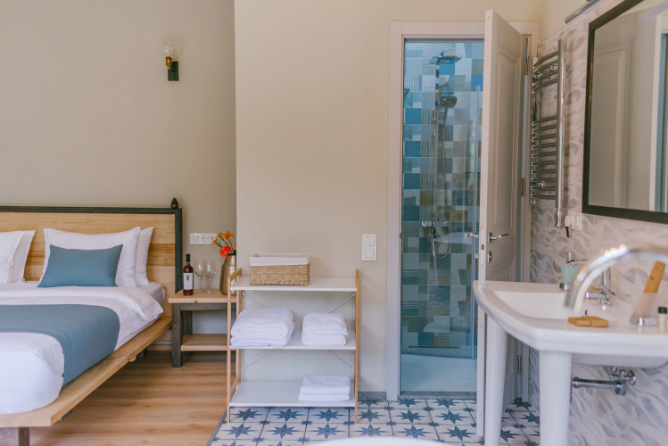 Chateau Iveri Hotel