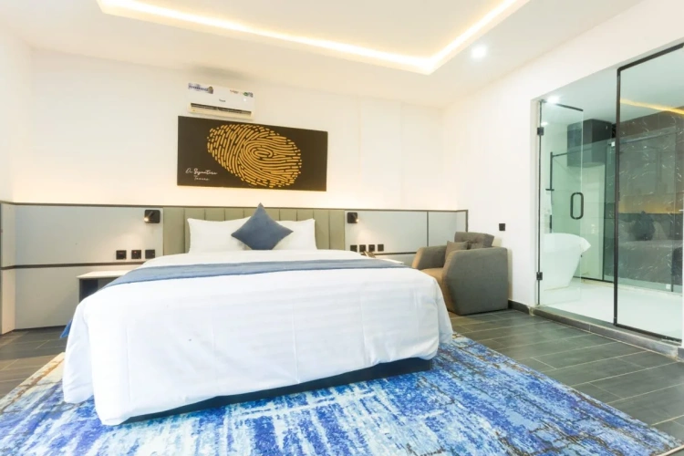 Deluxe room with balcony and with view
