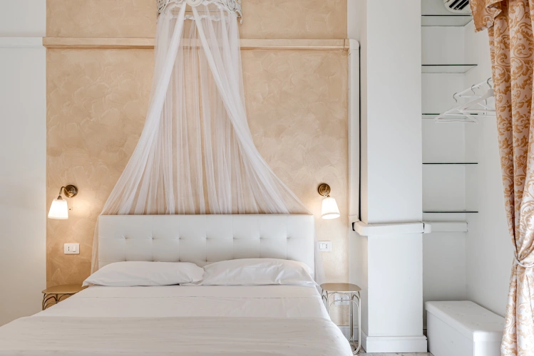 Standard Double room with balcony and with city view