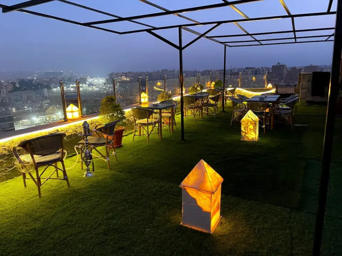 Pyramids Tour View Inn Hotel