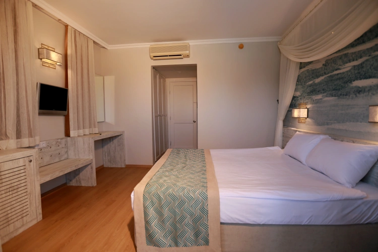 Economy room