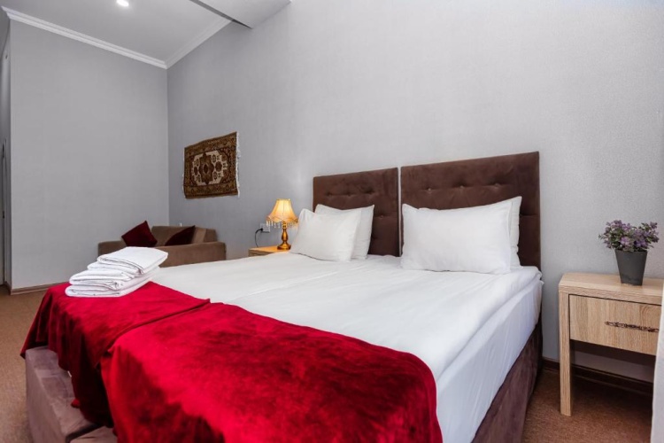 Family Double room