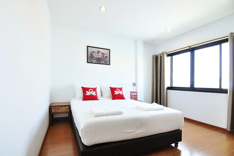 ZEN Rooms Suthisan Hotel