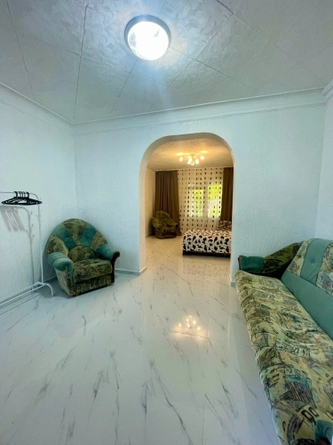 2 Bedrooms Comfort room with garden view