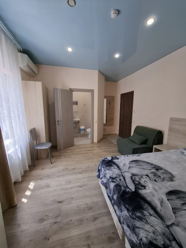 Фотография номера гостевого дома Золотой лев