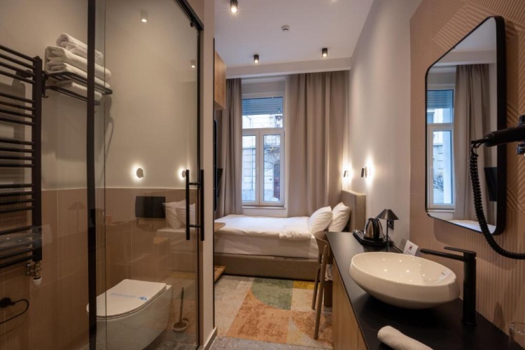 Deluxe Single room