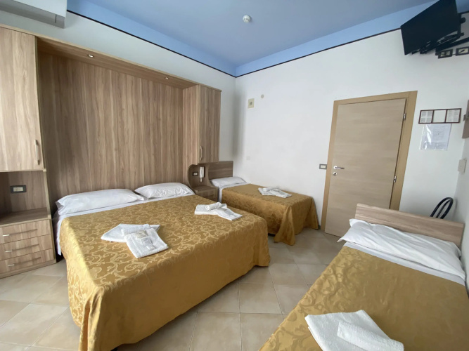 Nanni Garni Hotel