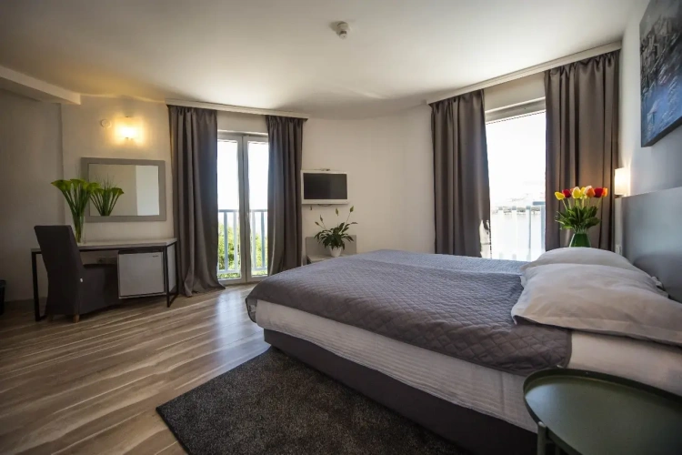 Standard Twin room with sea view