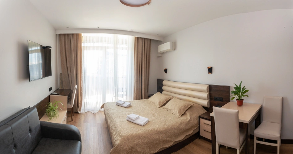 1 Bedroom Apartment with balcony and with sea view