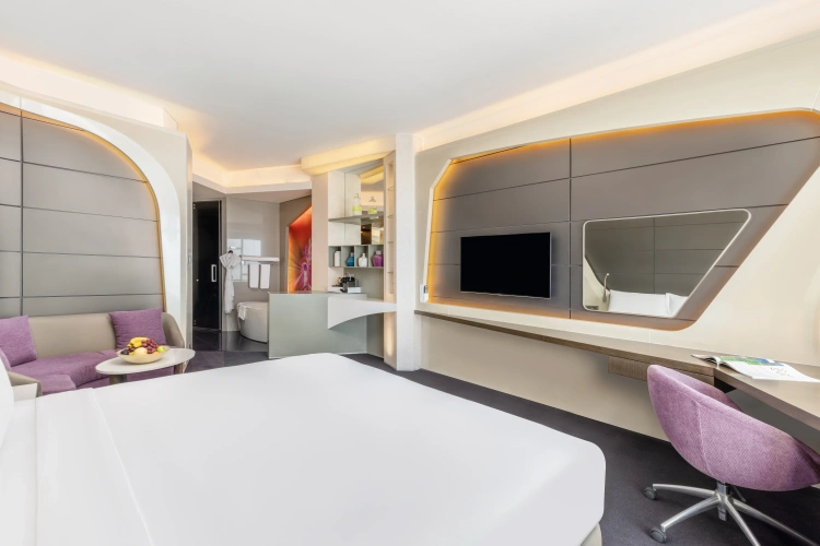 Deluxe Double room with canal view