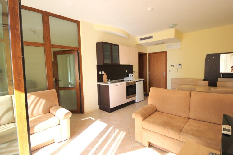 1 Bedroom Apartment with balcony