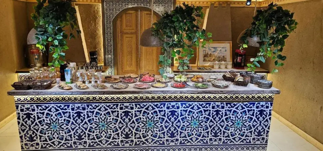 Khans Palace Hotel