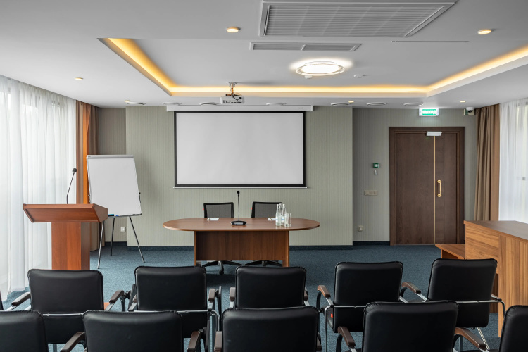 Iryston Hotel