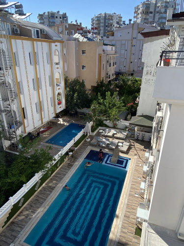 Serenity Suit Hotel