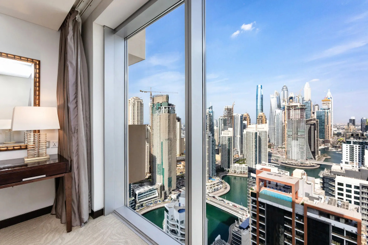 Marriott 1BR with Dubai Marina View Apartments