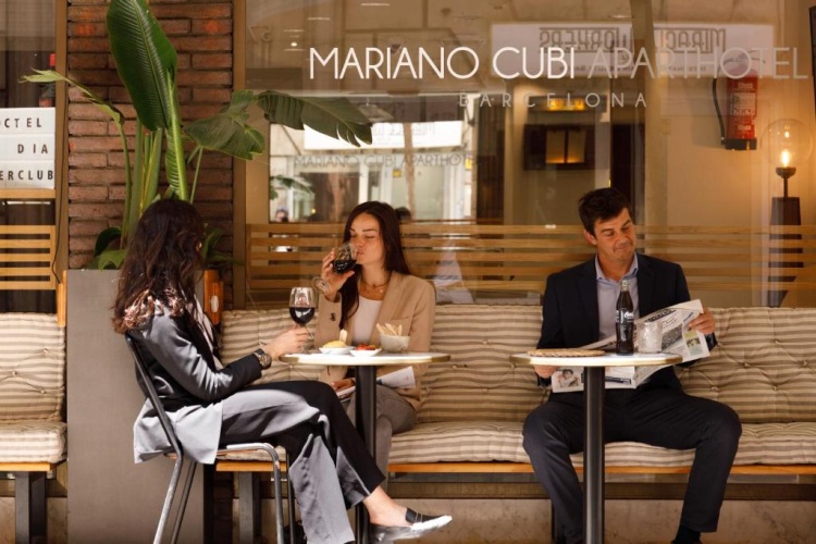Aparthotel Mariano Cubi photo 6