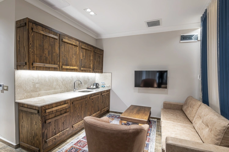 Deluxe Suite with garden view