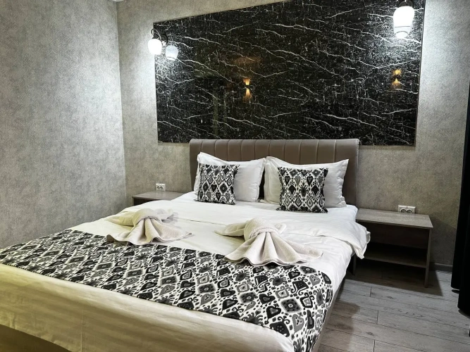 Standard Double room with city view