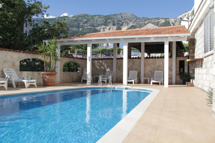 Mila & Aleksandr ApartmentsOver view