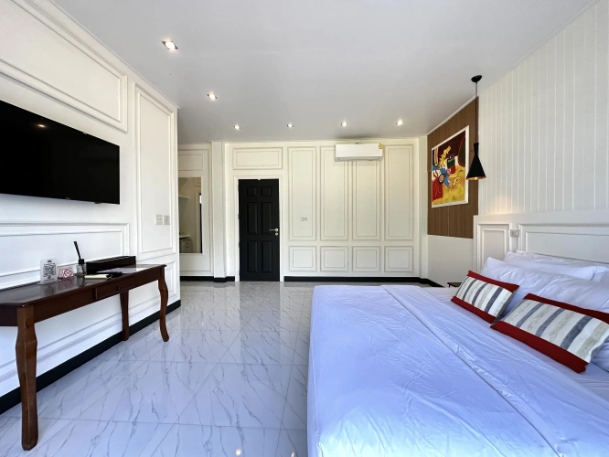 Deluxe Double room with balcony and with garden view